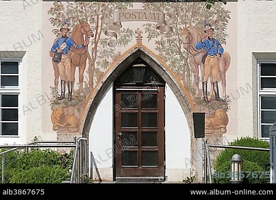 Lüftlmalerei mural on a post office, Murnau, Upper Bavaria, Bavaria, Germany, Europe.