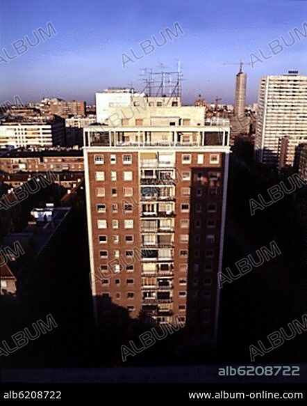 CALLE PRESIDENTE CARMONA EDIFICIO NUMERO 1.