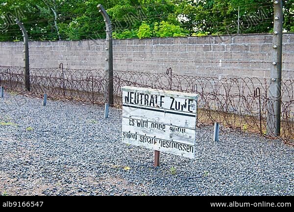 Neutral zone, barbed wire, electric fence, camp boundary, death strip, memorial site, concentration camp, Sachsenhausen, Oranienburg near Berlin, Germany, Europe.