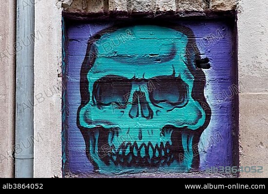 Skull, mural, street art, Palma de Majorca, Majorca, Balearic Islands, Spain, Europe.