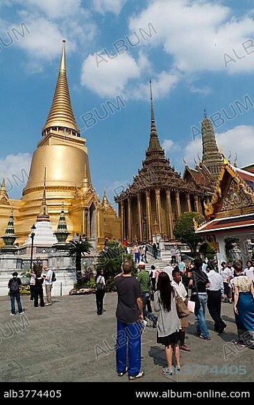 Wat Phra Kaew Temple, Phra Sri Rattana Chedi, Cloud Tower, Bangkok, Thailand, Asia.