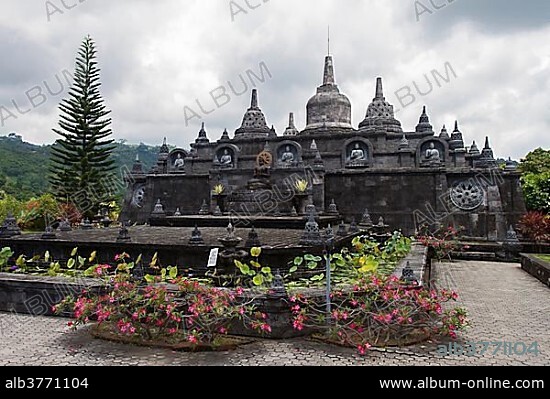 Buddhist monastery Brahma Vihara Ashrama, Wihara Buddha Banjar, Bali, Indonesia, Asia.