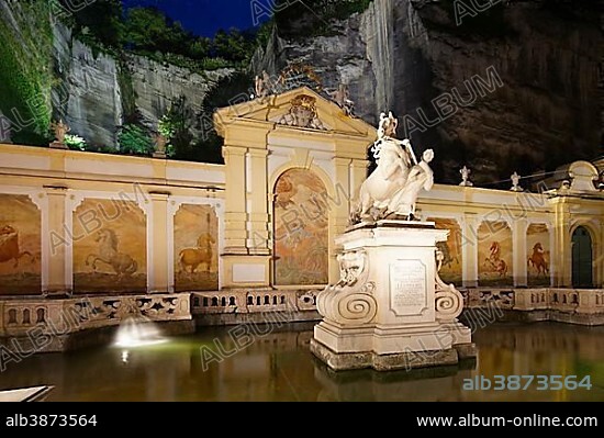 Pferdeschwemme, horse pond at night, Herbert-von-Karajan-Platz, Altstadt, Salzburg, Salzburg State, Austria, Europe.