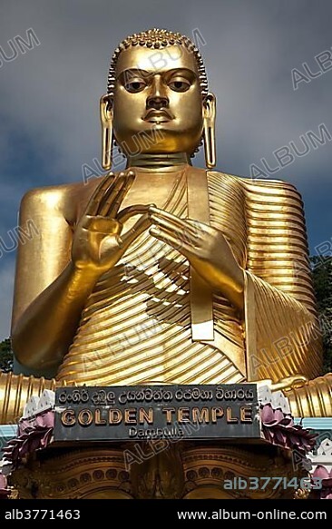 Golden Buddha statue, golden temple, Rangiri Vihara, Dambulla, Central Province, Sri Lanka, Asia.