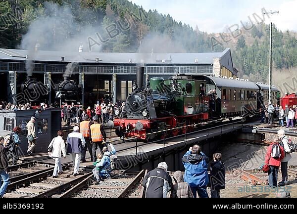 Dampfspektakel 2010 steam train show, Prussian steam engine T11-Hannover 75 12 on the turntable at the railway depot, Gerolstein, Rhineland-Palatinate, Germany, Europe.