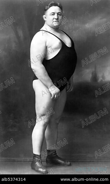 Fat wrestler, historic photograph, around 1913.