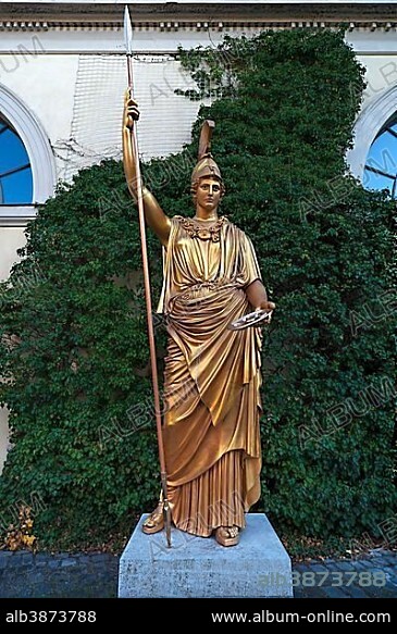Statue of Pallas Athena, Glyptothek, Königsplatz, Munich, Upper Bavaria, detschland.
