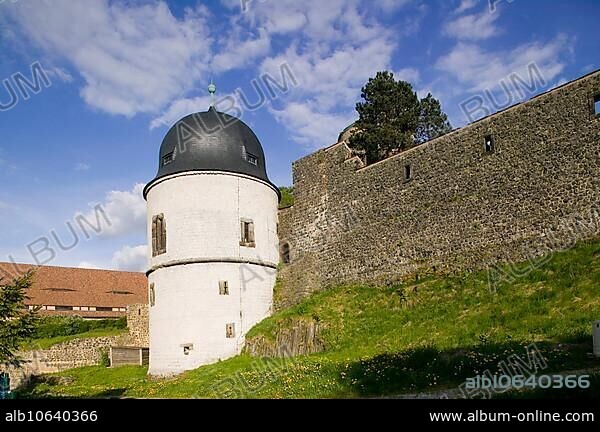 Stolpen Castle was first mentioned in a document in 1222. The fortress was owned by the Bishops of Meissen From 1716 to 1765, the former mistress of Augustus the Strong, Anna Constantia Countess von Cosel, was held prisoner in the castle complex, in particular in the Cosel Tower named after her.