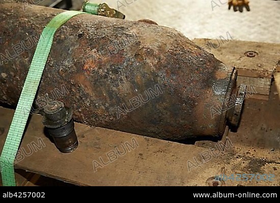 Dud bomb, defusing a World War Bomb at Mayener Ostbahnhof, Mayen, Rhineland-Palatinate, Germany, Europe.