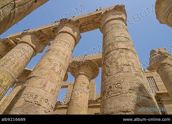 Columns, large hypostyle hall, Temple of Amun-Re, Karnak Temple, Karnak, Egypt, Africa.