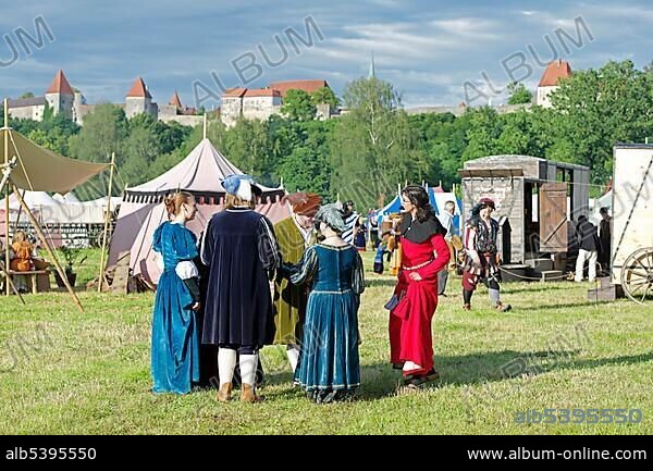 Medieval camp to celebrate solstice, Herzogstadt Burghausen e.V historical society, Burghausen, Upper Bavaria, Bavaria, Germany, Europe.