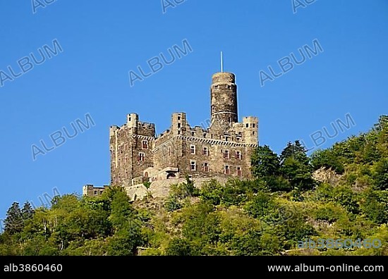 Hill castle, Burg Maus Castle, St. Goarshausen-Wellmich, UNESCO World Cultural Heritage Site Upper Middle Rhine Valley, Rhein-Lahn-Kreis district, Rhineland-Palatinate, Germany, Europe.