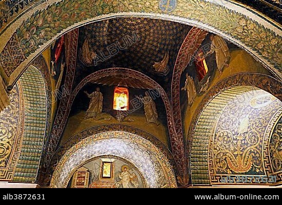 Mosaics, Basilica of San Vitale, Basilika San Vitale, Ravenna, Emilia-Romagna, Italy, Europe.