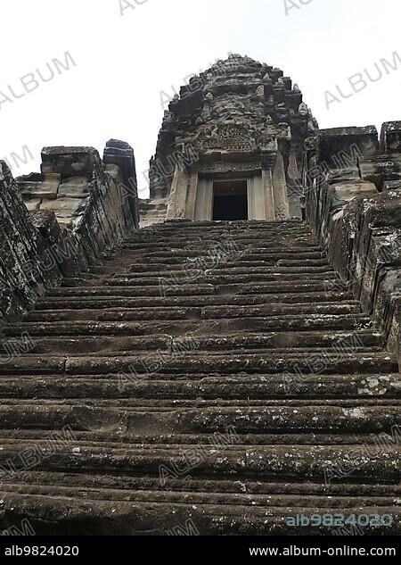 Angkor Wat Temple; Siem Reap Province; Angkor's Temple Complex Site listed as World Heritage by Unesco in 1192; built at the XIIth Century; Cambodia; Asia.