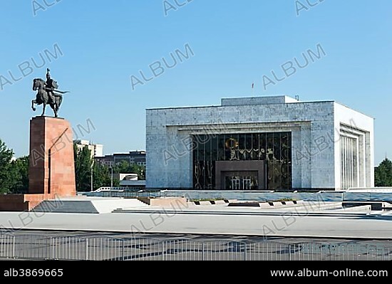 Ala-Too square and the State Historical Museum formerly Lenin Museum and Manas Statue, Bishkek, Kyrgyzstan, Asia.