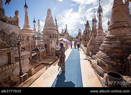 Kakku Pagodas, pagoda complex, Taunggyi, Myanmar, Asia.