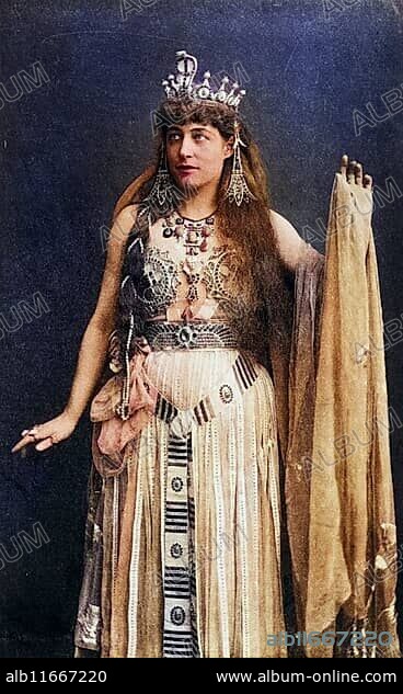 Lillie Langtry (1853-1929) English socialite and actress who first appeared on stage in 1881. Here as Cleopatra in Antony and Cleopatra by William Shakespearet around 1895, Historic, digitally restored reproduction from a 19th century original, Record date not stated.