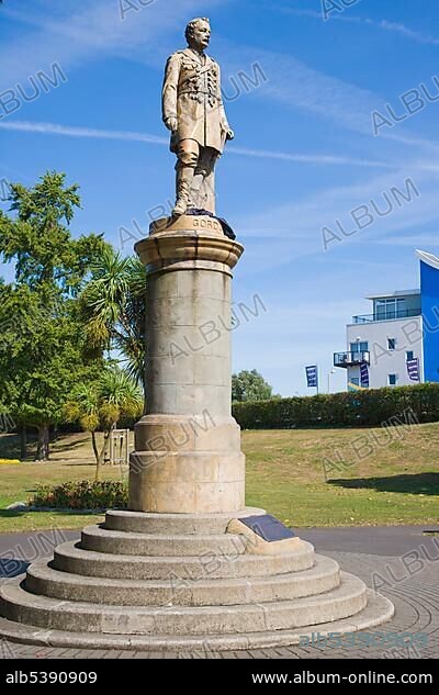 Statue of General Charles George Gordon at Fort Gardens, Gravesend, Kent, England, United Kingdom, Europe.