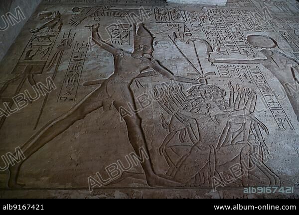 Rock image, Pharaoh Ramses II victorious in the Battle of Kadesh, Rock Temple Abu Simbel, Egypt, Africa.