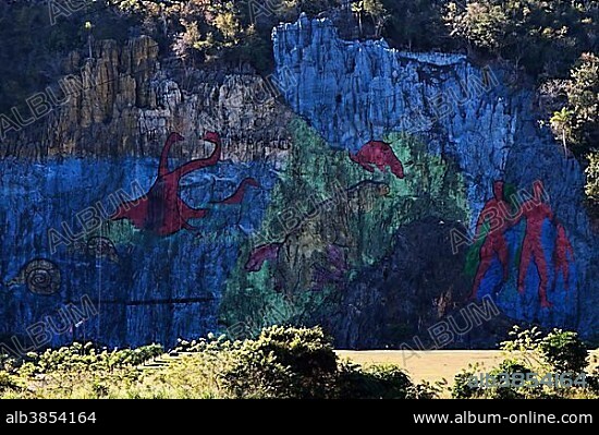 Rock painting, Mural de la Prehistoria, nearby Viñales, Viñales Valley, Pinar del Río Province, Cuba, Central America.