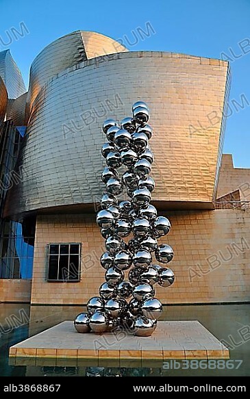 Guggenheim Museum, evening light, architect Frank Gehry, Tall Tree and The Eye by Anish Kapoor, sculptures, Bilbao, Basque Country, Spain, Europe.