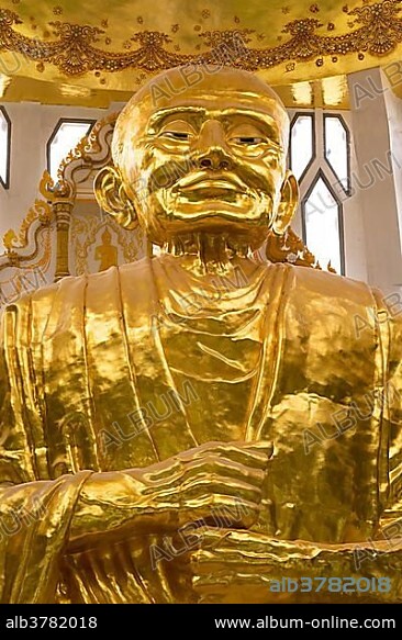 Monk, golden statue, Luang Phor Toh, Wat Non Kum Temple, Sikhiu, near Korat, Nakhon Ratchasima Province, Isan, Isaan, Thailand, Asia.