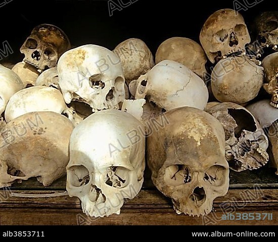 Choeung Ek, Killing Fields, pagoda for the 17000 victims of the Pol Pot regime, skulls, Choeung Ek, Phnom Penh, Phnom Penh Province, Cambodia, Asia.