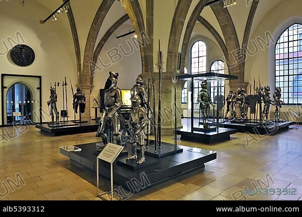 Hall with medieval armour, full plate armour, southern Germany, 16th Century, Bavarian National Museum, Prinzregentenstrasse 3, Munich, Bavaria, Germany, Europe.
