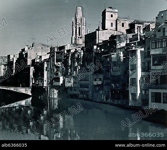 RIO OÑAR A SU PASO POR GERONA - FOTOGRAFIA EN BLANCO Y NEGRO - 1935.