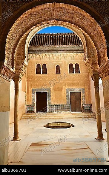 Arabesque Moorish architecture of an inner courtyard of the Palacios Nazaries, Alhambra Palace, Granada, Andalusia, Spain, Europe.