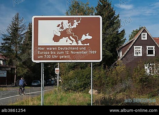 Road sign German unity, border of Thuringia-Saxony, Ellrich, Thuringia, Germany, Europe.