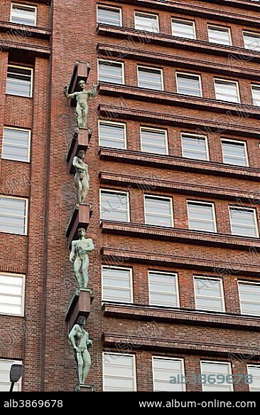 Bronze statues, Brahms-Kontor building, Hamburg, Hamburg, Germany, Europe.