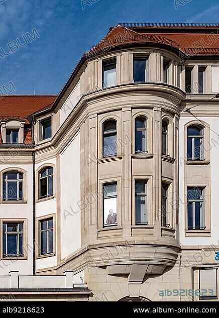 The inscription Willy Brandt ans Fenster on the former Interhotel Erfurter Hof and a photo of Willy Brandt in the window (photo) of the building on Willy-Brandt-Platz opposite Erfurt's main railway station commemorate the visit of the then German Chancellor Willy Brandt on 19 March 1970, who showed himself at the hotel's window after thousands of GDR citizens shouted: Willy Brandt at the window, Erfurt, Thuringia, Germany, Europe.