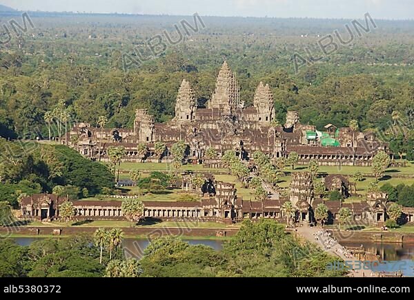 Angkor Wat temple, aerial view, Angkor Wat, Siem Reap, Cambodia, Southeast Asia, Asia.