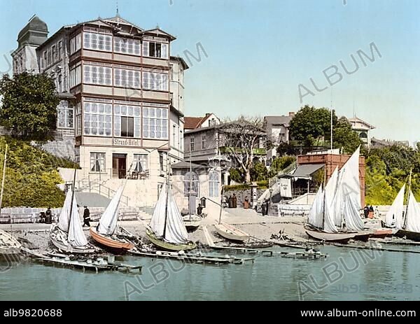 Beach Hotel in Sassnitz; Baltic Sea; Island of Rügen; Mecklenburg-Western Pomerania; Germany; around 1900; Historic; digitally restored reproduction of a photochromic print from the period; Europe.