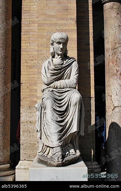 Cortile Ottagono, Museo Pio-Clementino, Vatican Museums, Old Town, Vatican City, Italy, Europe.