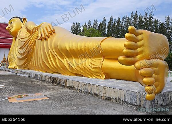 Lying golden Buddha, temple Wat Sri Sunthon, Phuket, Thailand, Asia.