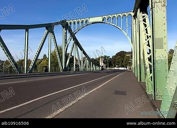 Glienicke Bridge in Potsdam. The Glienicke Bridge today forms the city boundary between Berlin and Potsdam and was the border line and a handover point for spies from East and West during the division of Germany, 22/09/2016.