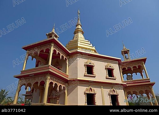 Exterior of Phra That Khong Santi Chedi, Wat Pa Phon Phao, Luang Prabang, Laos, Southeast Asia, Asia.