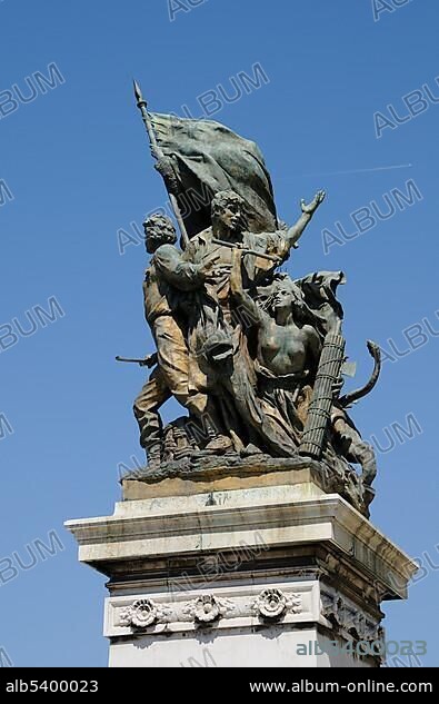 Group statue, Monument to Vittorio Emanuele II, Piazza Venezia, Rome, Italy, Europe.