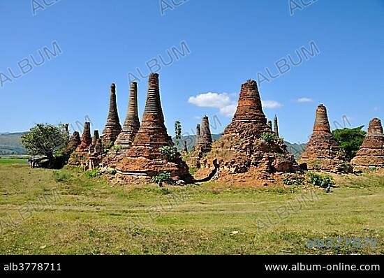 Stupas, Buddhist pagoda field, Sankar, southern Inle Lake, Burma, Myanmar, Southeast Asia, Asia.