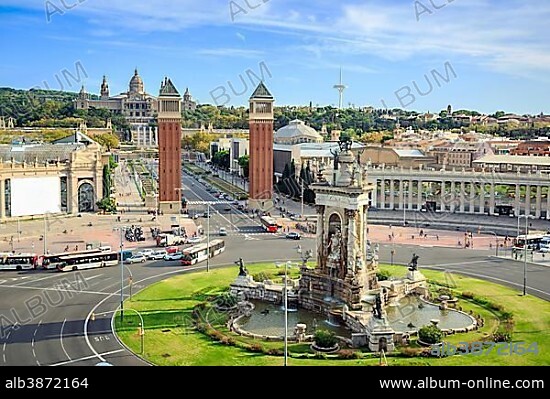 Placa de les Cascades, Placa Espanya and National Art Museum of Catalonia, Barcelona, Catalonia, Spain, Europe.