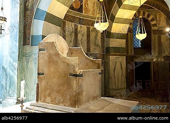 Aachen Royal Throne, Charles Throne, Charlemagne Throne, Palatine Chapel, Aachen Cathedral, Aachen, North Rhine-Westphalia, Germany, Europe.