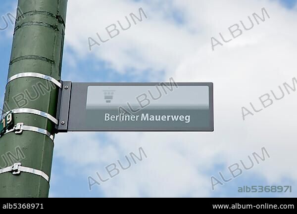 Information sign, Berliner Mauerweg trail along the course of the Berlin Wall, Berlin, Germany, Europe.