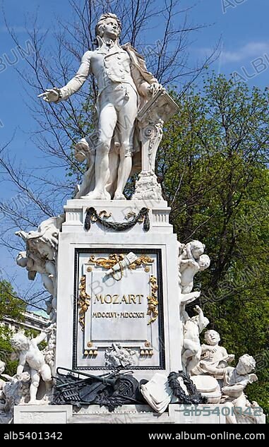 Mozart monument, Burggarten Park, Ringstrasse, Ring Road, Vienna, Austria, Europe.