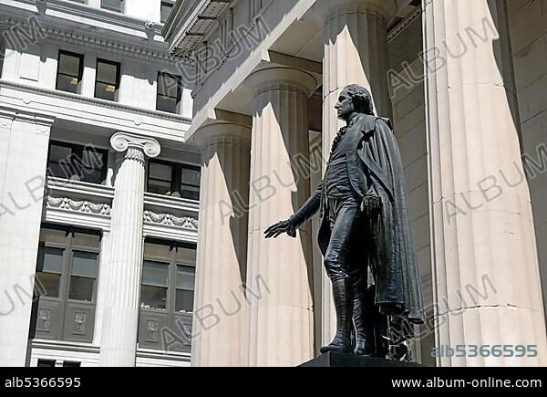 George Washington Monument in front of Federal Hall, Wall Street, Financial District, Manhattan, New York City, NYC, New York, United States of America, USA, North America.
