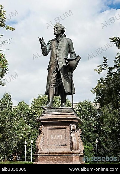 Monument to Immanuel Kant, Leningradskij rajon, Kaliningrad, Kaliningrad Oblast, Russia, Europe.