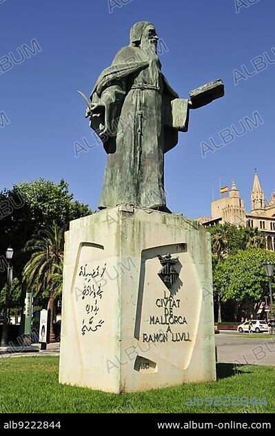 Monument to Ramon Llull, Catalan philosopher, logician, theologian and founder of the Catalan literature, in the historic centre of Palma de Majorca, Majorca, Balearic Islands, Spain, Europe.