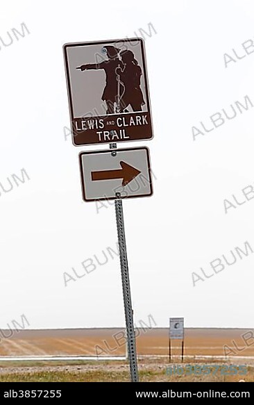 Lewis and Clark Trail, sign by the roadside, South Dakota, USA, North America.