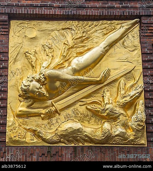 Entrance to Böttcherstraße, golden Relief, facade, The Lightbringer Roland Hoetger, Altstadt, Bremen, Germany, Europe.